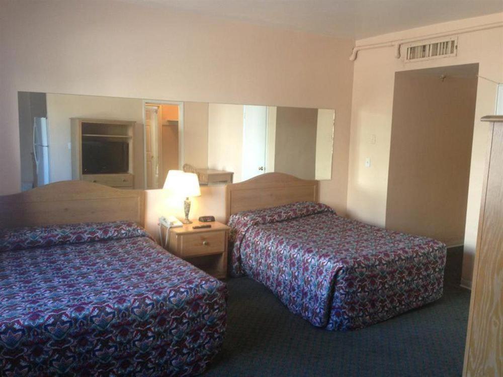 Collins Avenue Hostel Майами-Бич Экстерьер фото